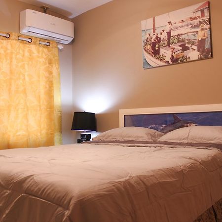 Hibiscus Inn Hotel Nassau Bagian luar foto