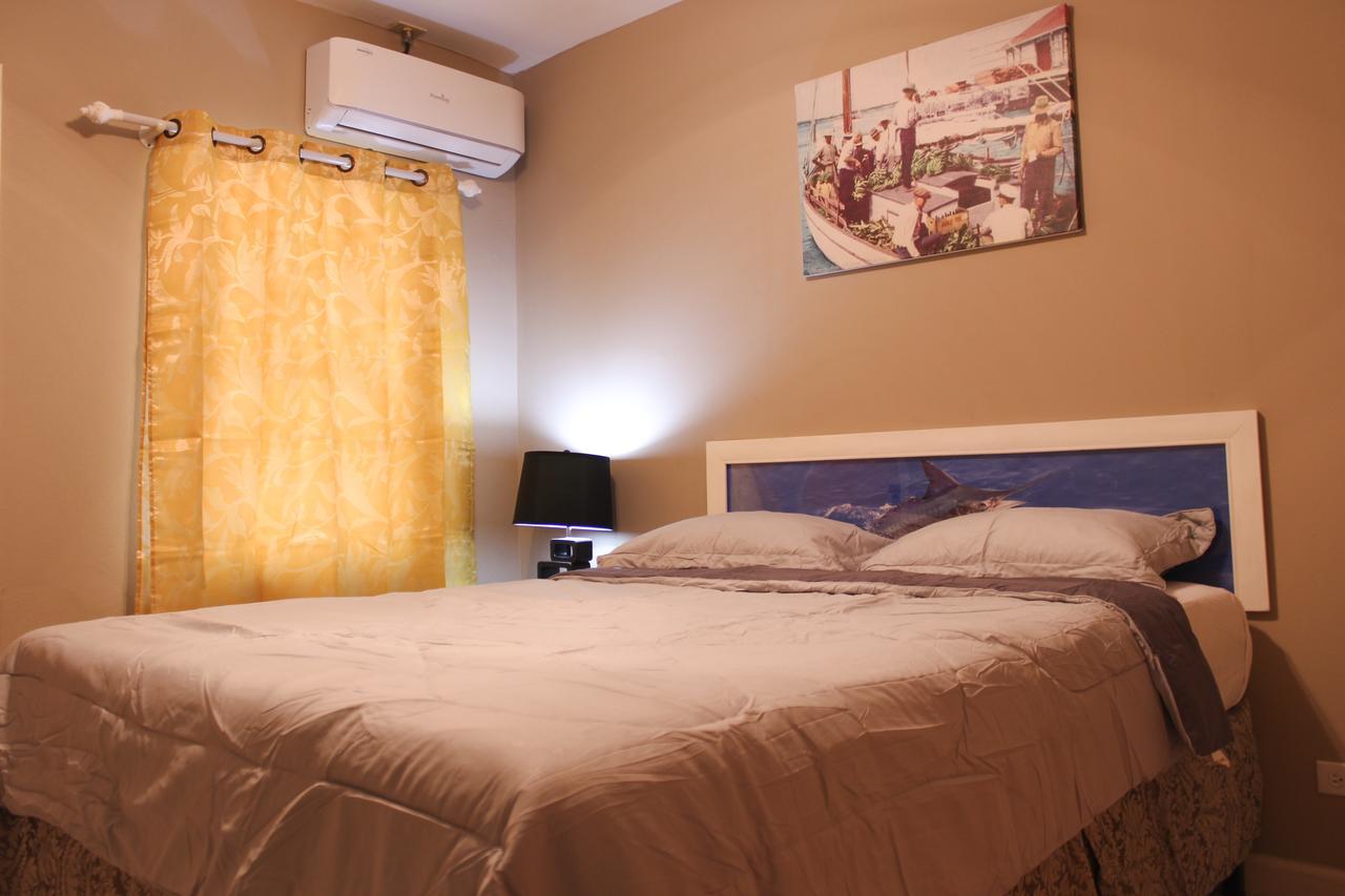 Hibiscus Inn Hotel Nassau Bagian luar foto